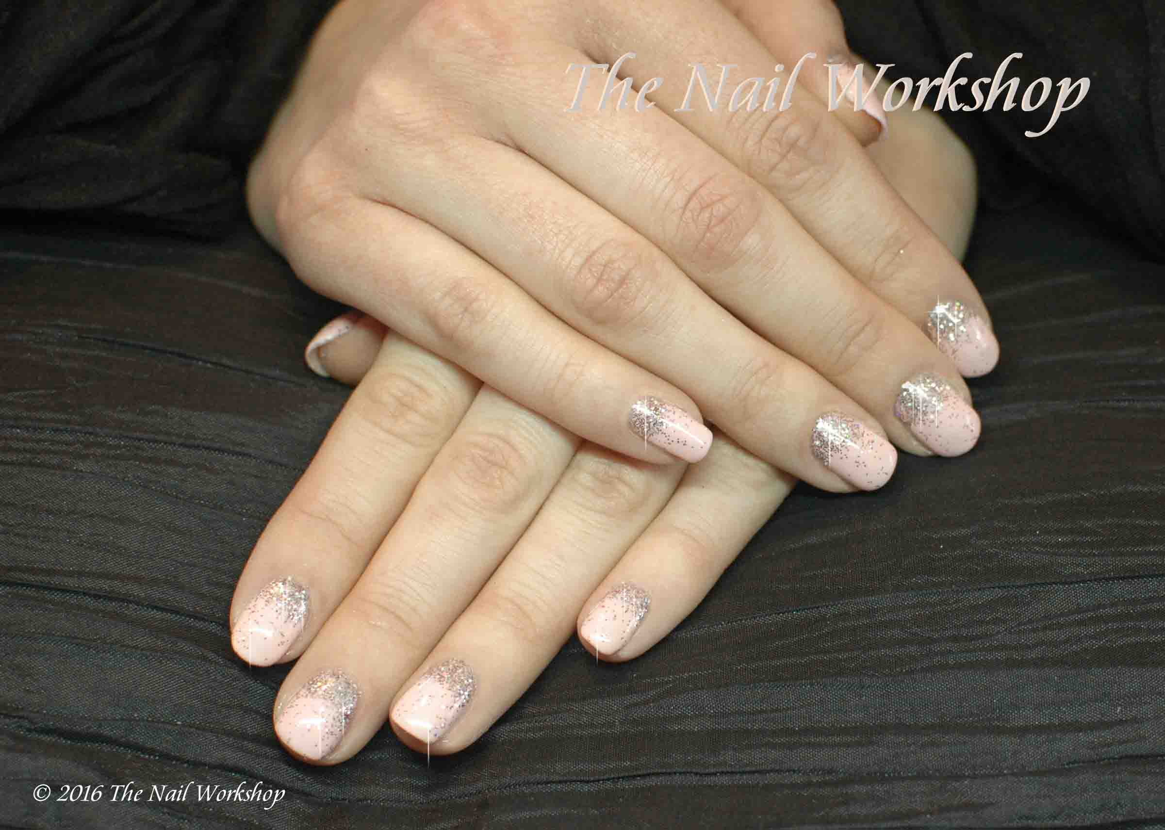  Gelish Hard Gel with Gold Glitter 